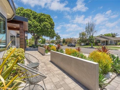 2661  Oak Knoll Drive  , Rossmoor, CA