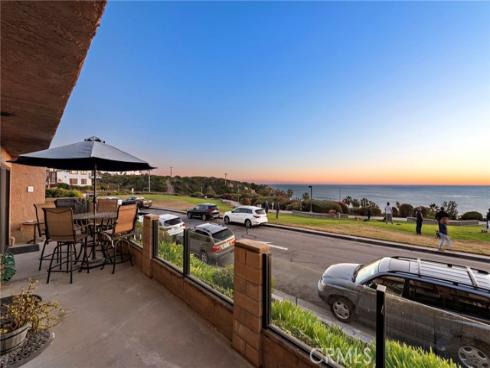 250 Avenida Lobeiro D , San Clemente, CA