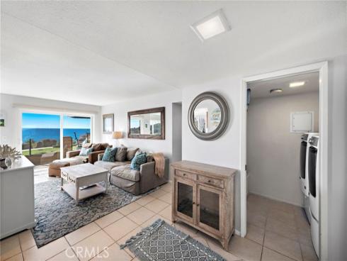 250 Avenida Lobeiro D , San Clemente, CA