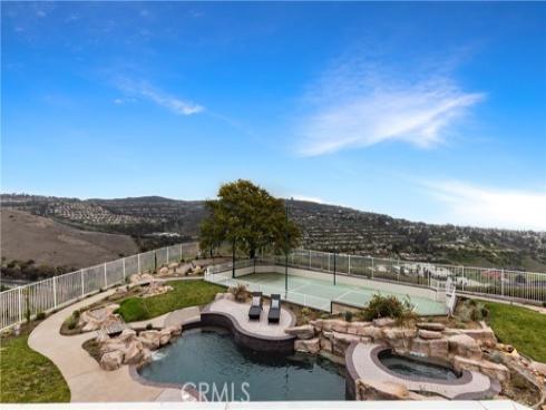 2001  Via Aguila  , San Clemente, CA