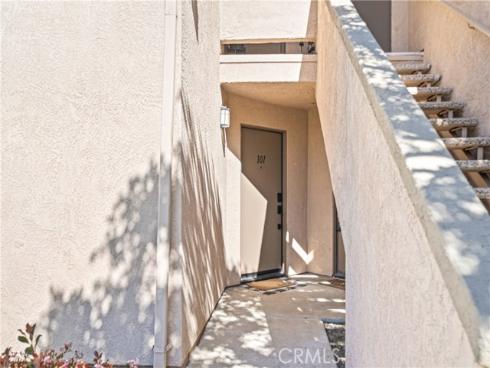 1040  Calle Del Cerro  101 , San Clemente, CA