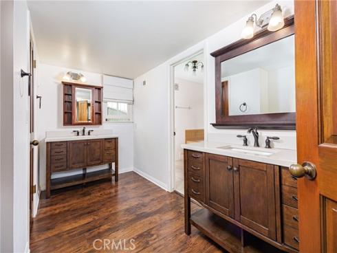 513 W Avenida De Los Lobos Marinos , San Clemente, CA