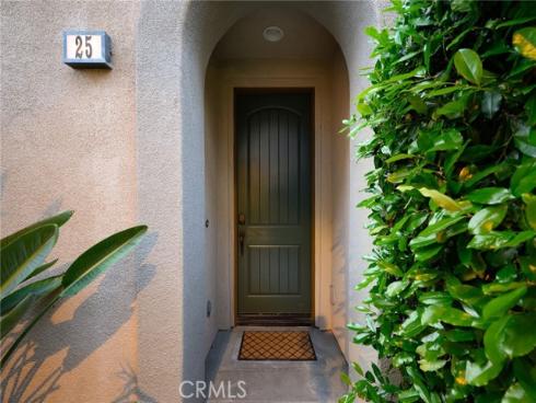 25  Via Huelva  , San Clemente, CA