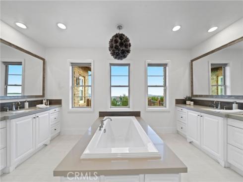 12 Via Alcamo , San Clemente, CA