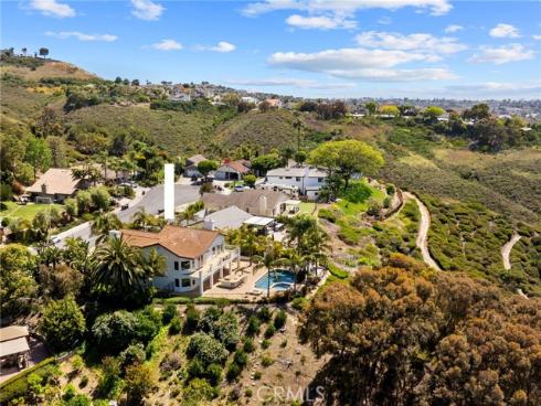 1110  Novilunio  , San Clemente, CA