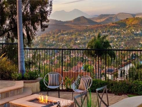 1110  Novilunio  , San Clemente, CA