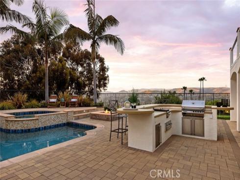 1110  Novilunio  , San Clemente, CA