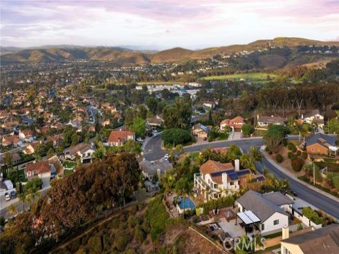 1110  Novilunio  , San Clemente, CA