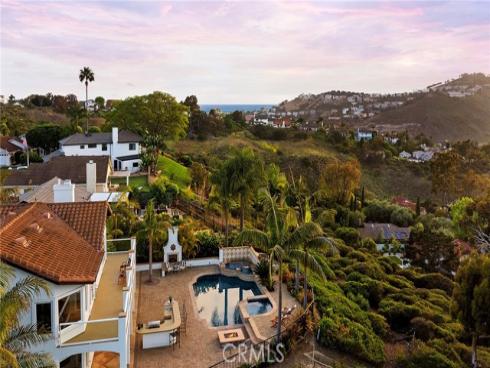 1110  Novilunio  , San Clemente, CA