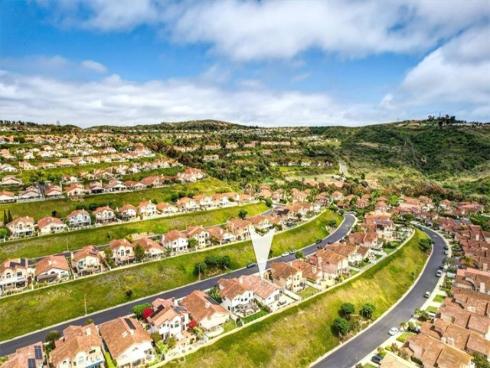 15  Segovia  , San Clemente, CA