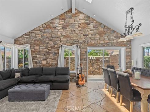 1200  Cerca  , San Clemente, CA