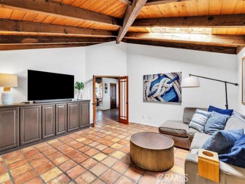 210 W Avenida Gaviota  , San Clemente, CA