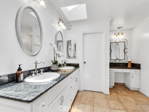 210 W Avenida Gaviota  , San Clemente, CA