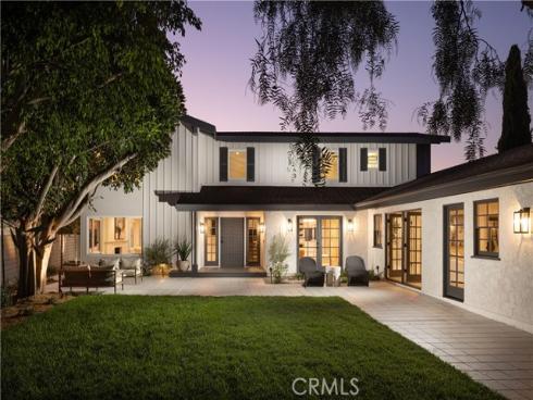 303 E. Avenida Cordoba