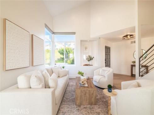 27  Burriana  , San Clemente, CA