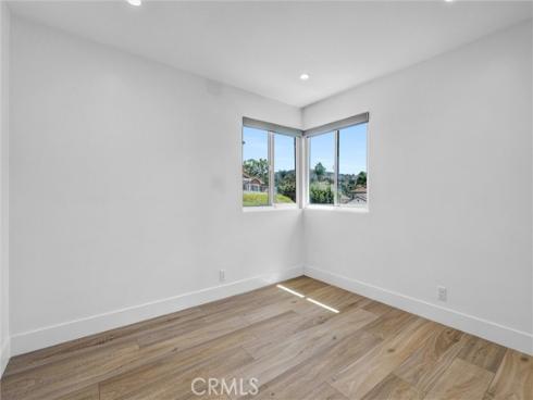 27  Burriana  , San Clemente, CA