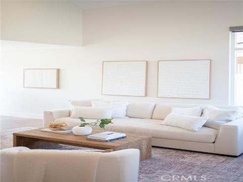 27  Burriana  , San Clemente, CA