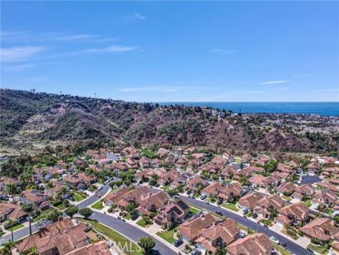 27  Burriana  , San Clemente, CA