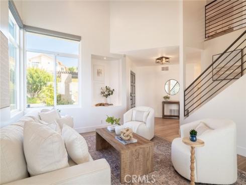 27  Burriana  , San Clemente, CA