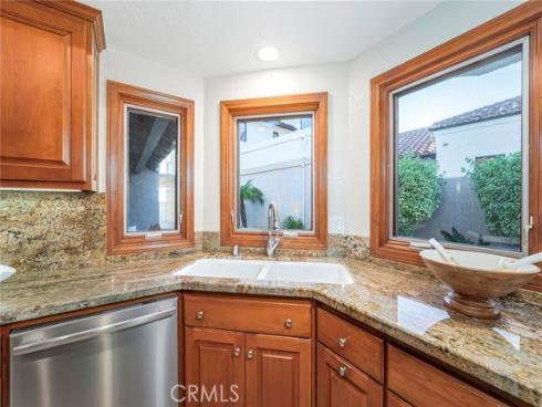 527  Avenida Buenos Aires  , San Clemente, CA