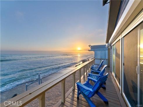 1880 N. El Camino Real 8