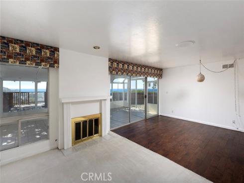 200  Avenida San Carlos  , San Clemente, CA