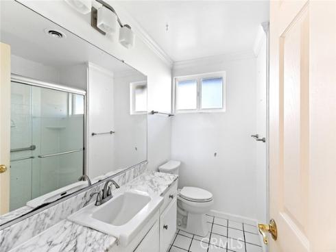 200  Avenida San Carlos  , San Clemente, CA