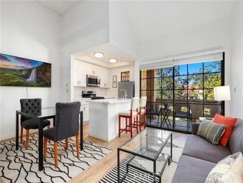 1046 Calle Del Cerro