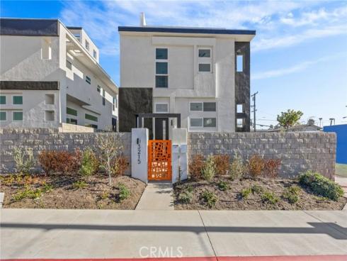 3215 S El Camino Real