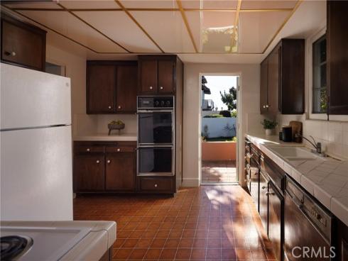 212 W Avenida Valencia , San Clemente, CA