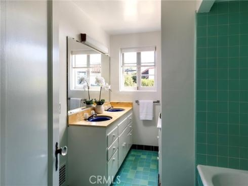 212 W Avenida Valencia , San Clemente, CA