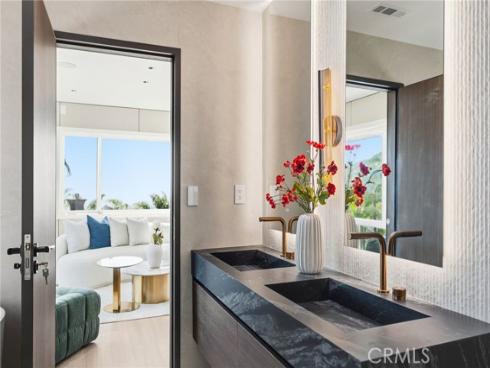 525 E Avenida San Juan  , San Clemente, CA