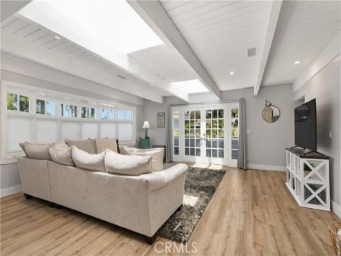 127 West Avenida De Los Lobos Marinos , San Clemente, CA