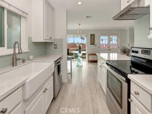 410  Camino San Clemente  , San Clemente, CA