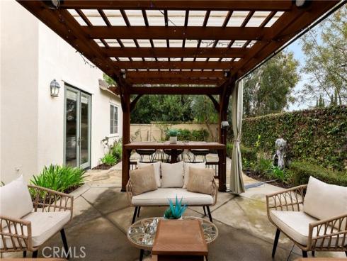 18  Via Canero  , San Clemente, CA