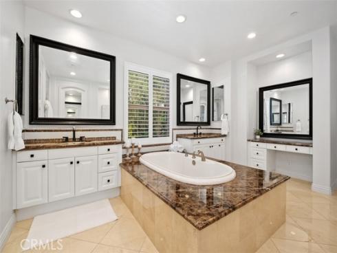 25  Via Nerisa  , San Clemente, CA