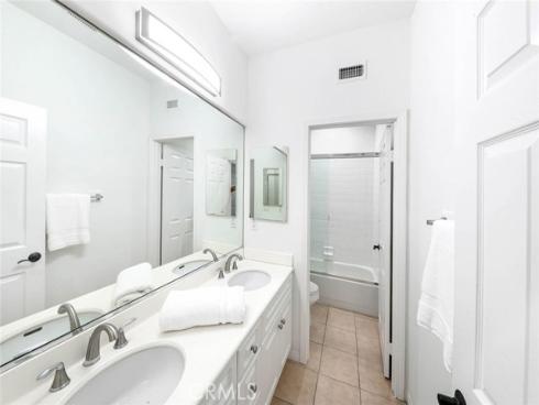 22  Via Paquete  , San Clemente, CA