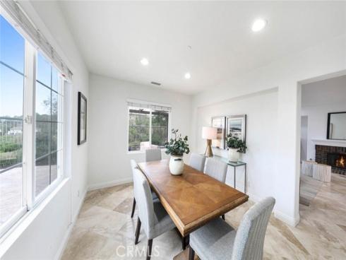 22  Via Paquete  , San Clemente, CA