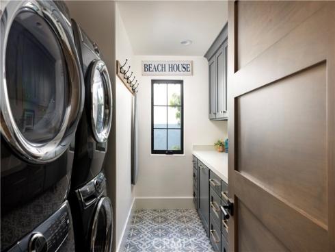 305 W Avenida Gaviota  , San Clemente, CA