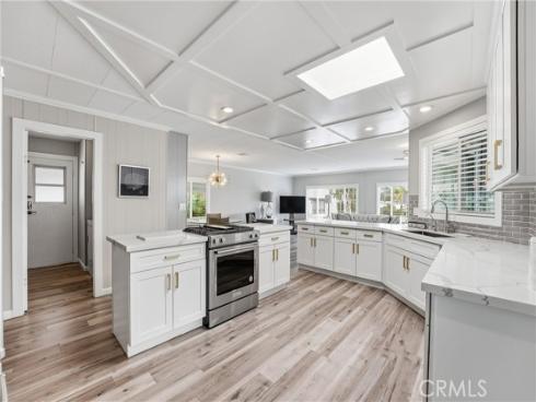 74  Mira Adelante  , San Clemente, CA