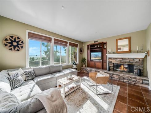 18  Calle Anacapa  , San Clemente, CA