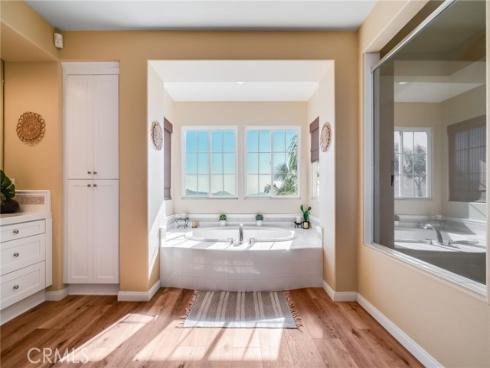 18  Calle Anacapa  , San Clemente, CA