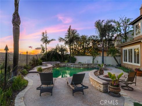 18  Calle Anacapa  , San Clemente, CA