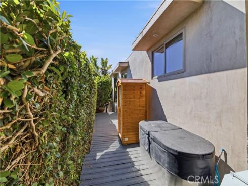 112 E Avenida Cornelio , San Clemente, CA