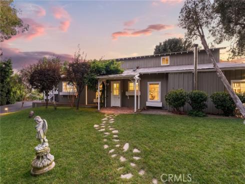 10 Strawberry Lane, San Juan Capistrano, CA