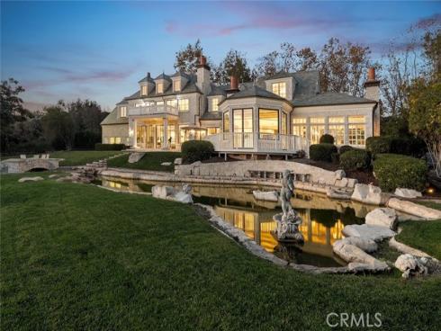 10  Strawberry  , San Juan Capistrano, CA