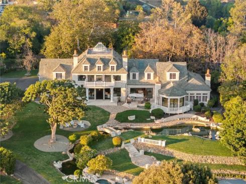 10  Strawberry  , San Juan Capistrano, CA