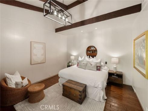 10  Strawberry  , San Juan Capistrano, CA