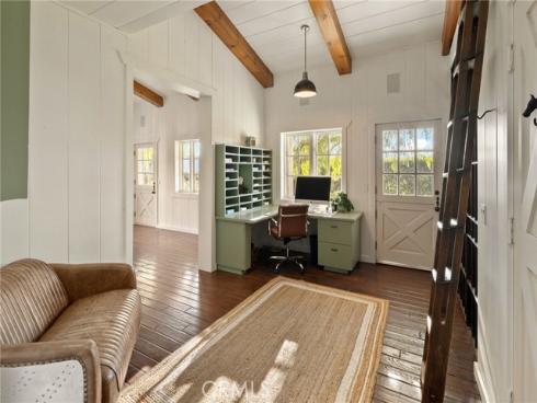 10  Strawberry  , San Juan Capistrano, CA