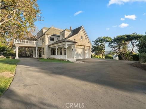 10  Strawberry  , San Juan Capistrano, CA